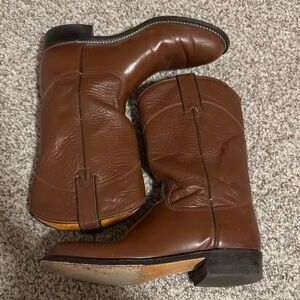 Woman’s Brown Leather Cowboy Boots